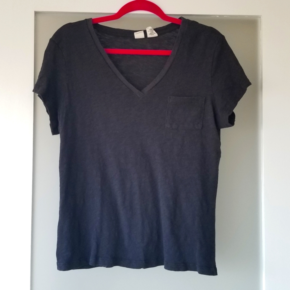 Artisan NY Charcoal V-Neck Short Sleeve Tee